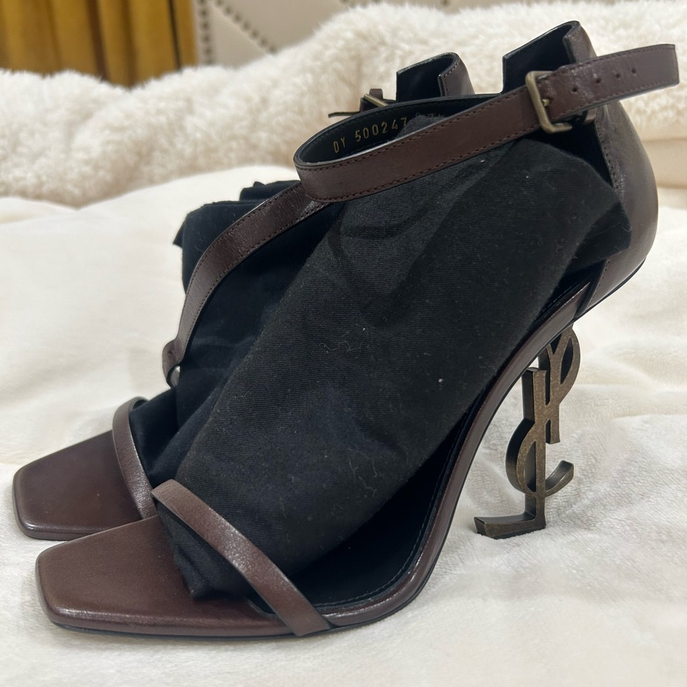 Saint Laurent shoes sz 371/2